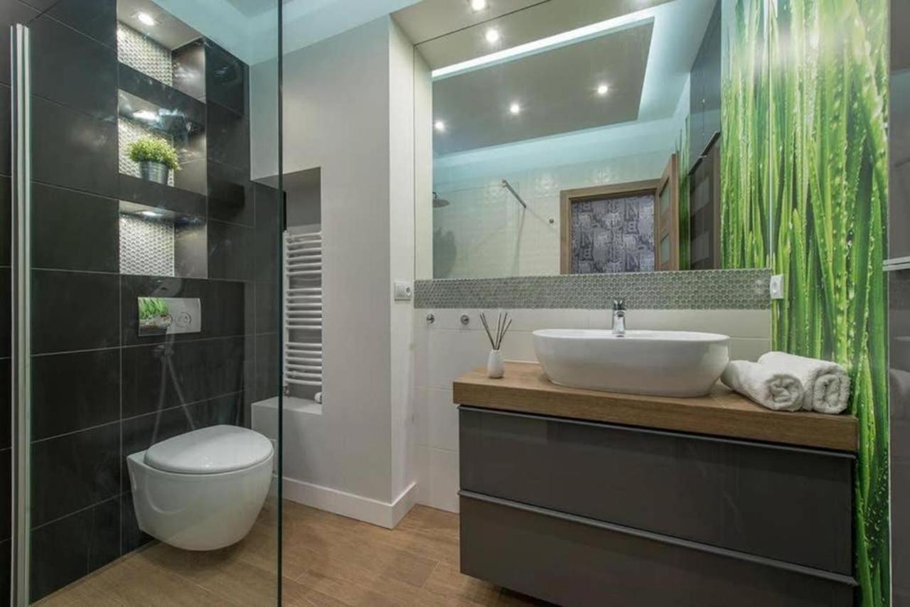 Modern And Cozy- Golden Apartments- Central Location Варшава Екстер'єр фото
